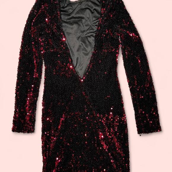 Burgundy red sequin long sleeve - Picture 3 of 4
